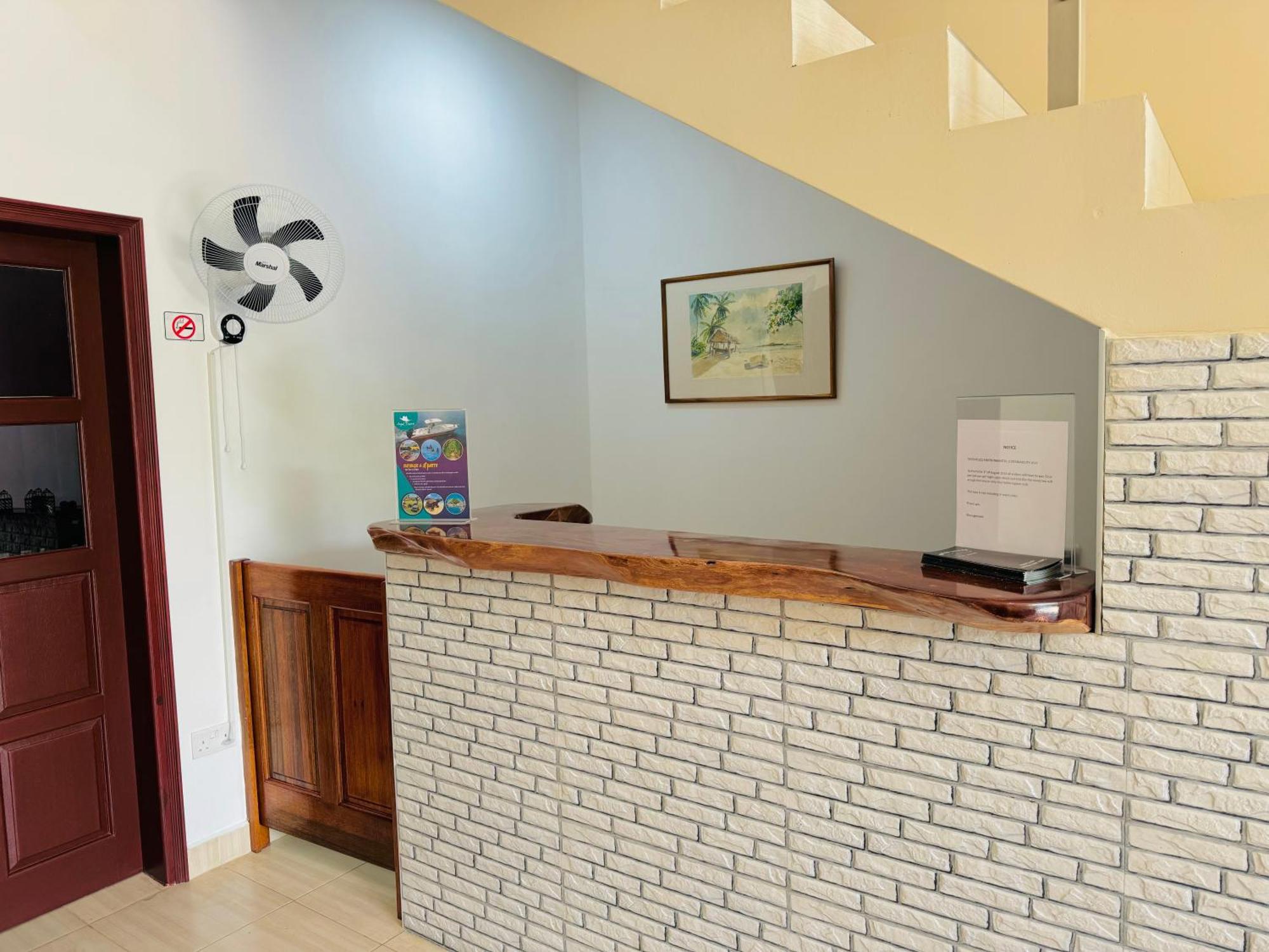 Bijoutier Apartments Гранд Анс Екстериор снимка