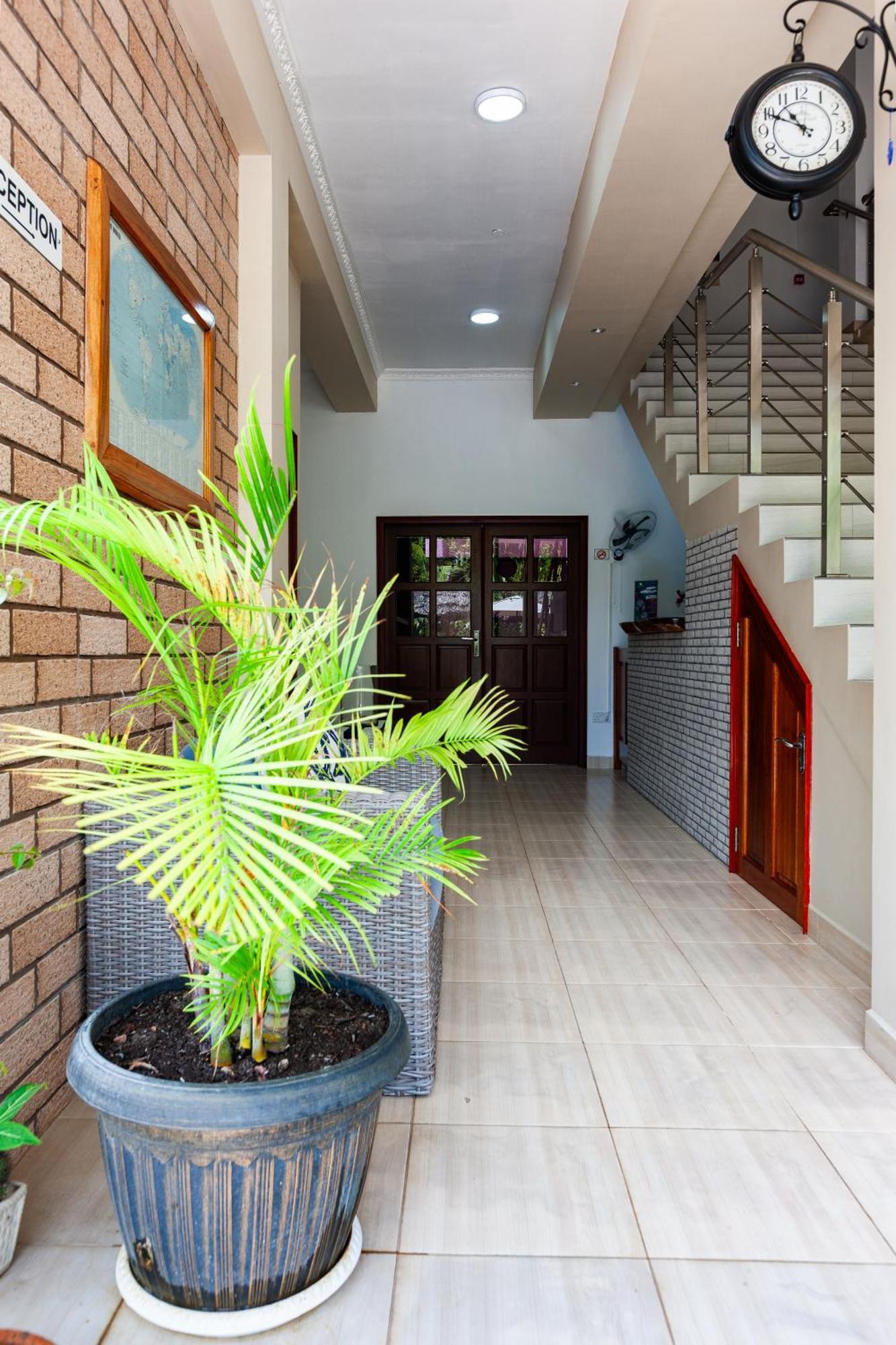 Bijoutier Apartments Гранд Анс Екстериор снимка